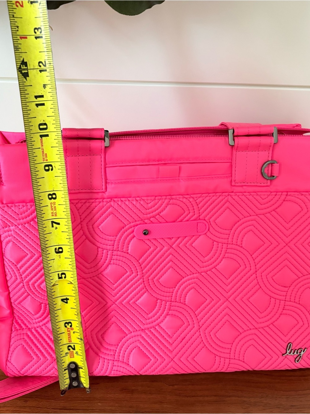 Lug Dilly Dally Hot Pink Quilted Convertible Tote Bag NWOT Barbie Travel Pockets - Picture 7 of 8
